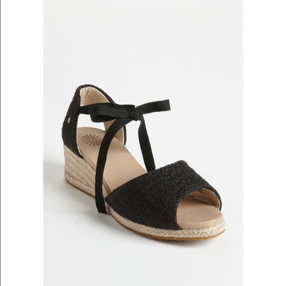 UGG black lace up espadrille heels - Picture 1 of 1